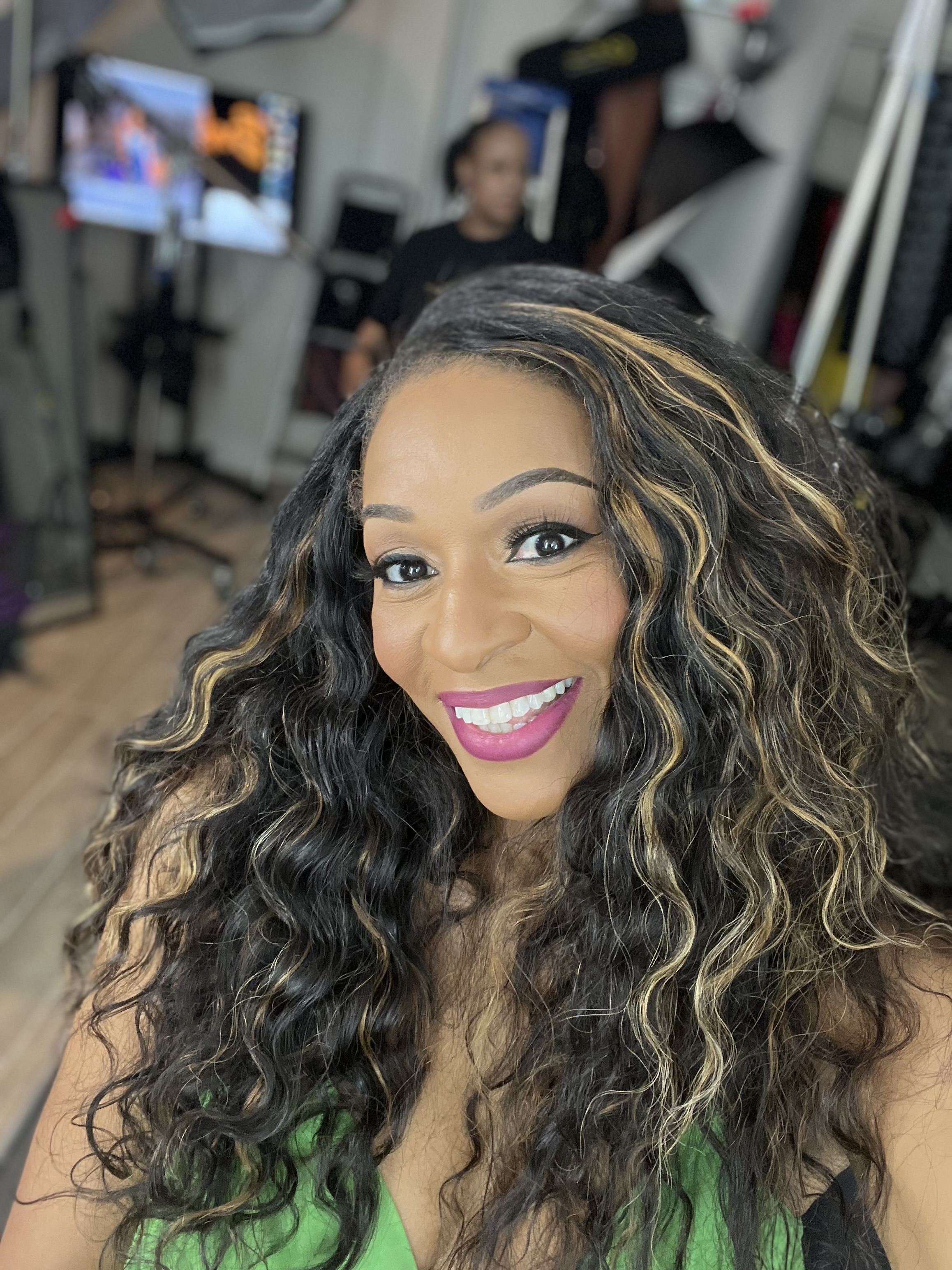 HD-tested editorial makeup close-up by Regina of Strictly Makeup