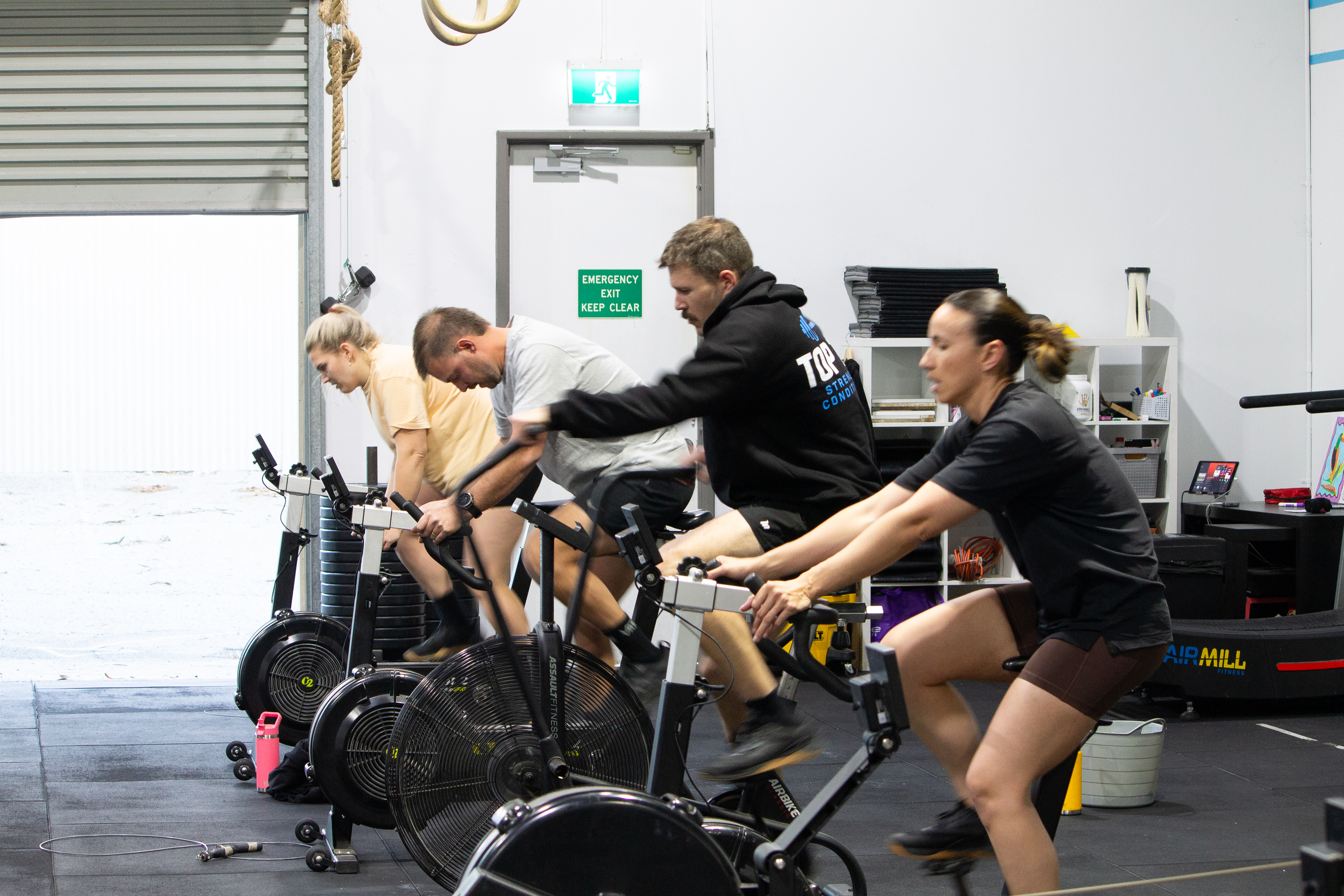 Conditioning class on the bikes