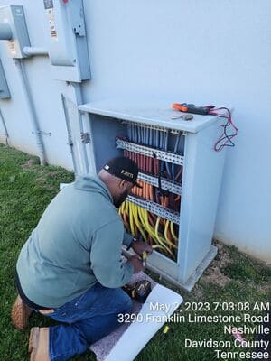 {{ custom_values.service_4 }} in {{custom_values.area_5})