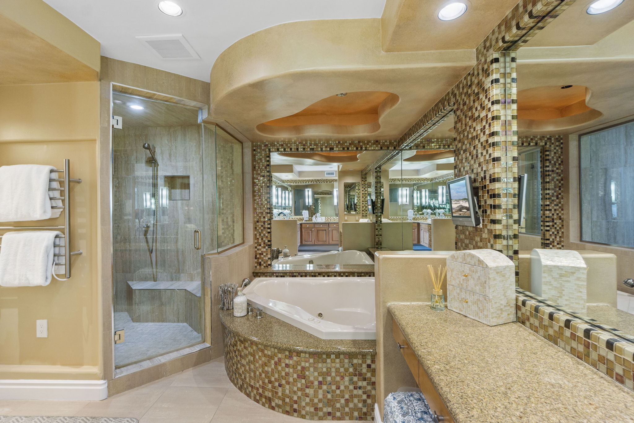 Harbor Haus - Spa Comfort