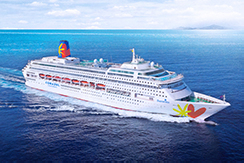 Crucero saliendo desde España con familias embarcando en puerto de Barcelona