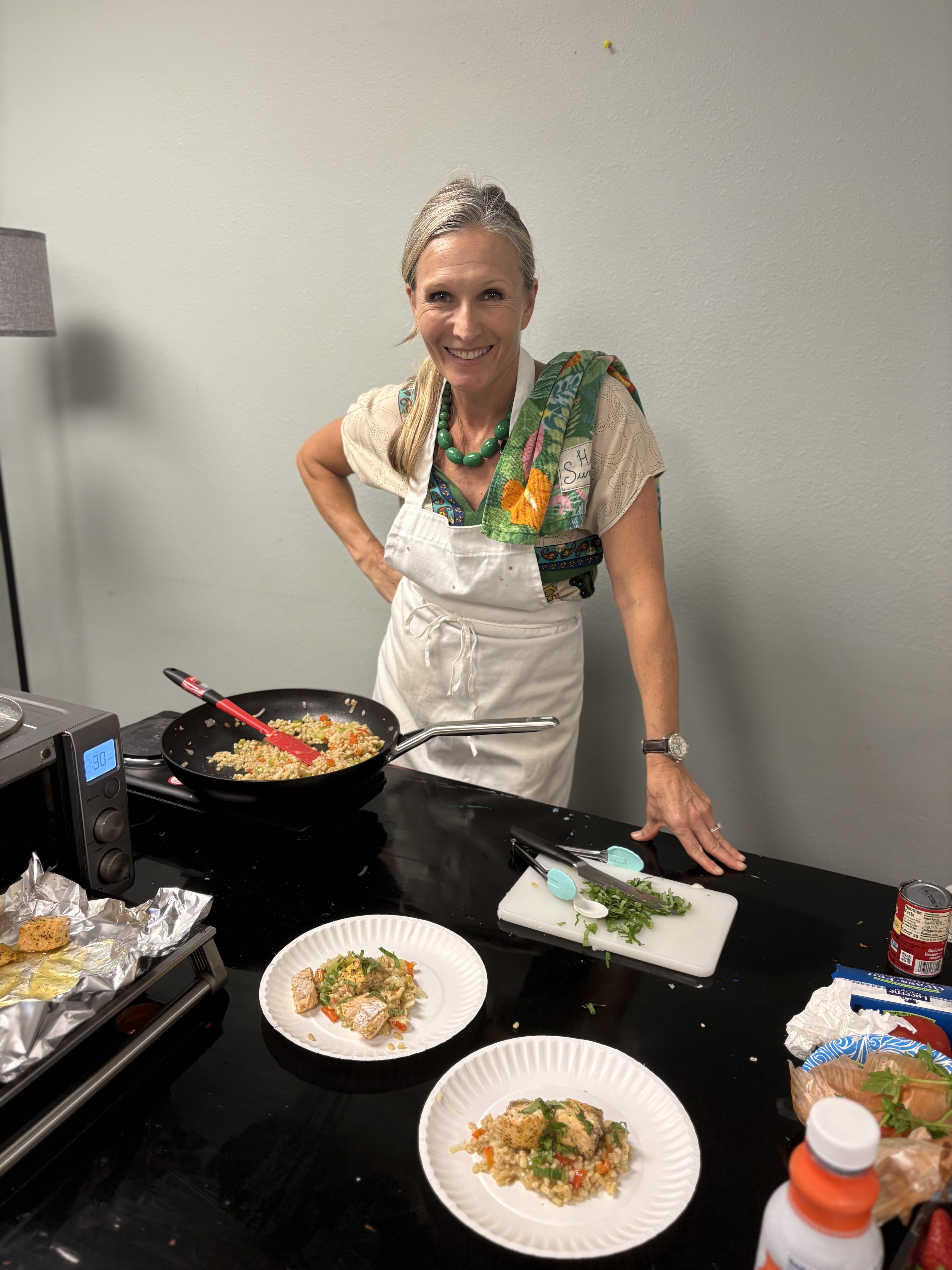 Andrea Zajac RDN teaching a Culinary Medicine cooking class in San Diego