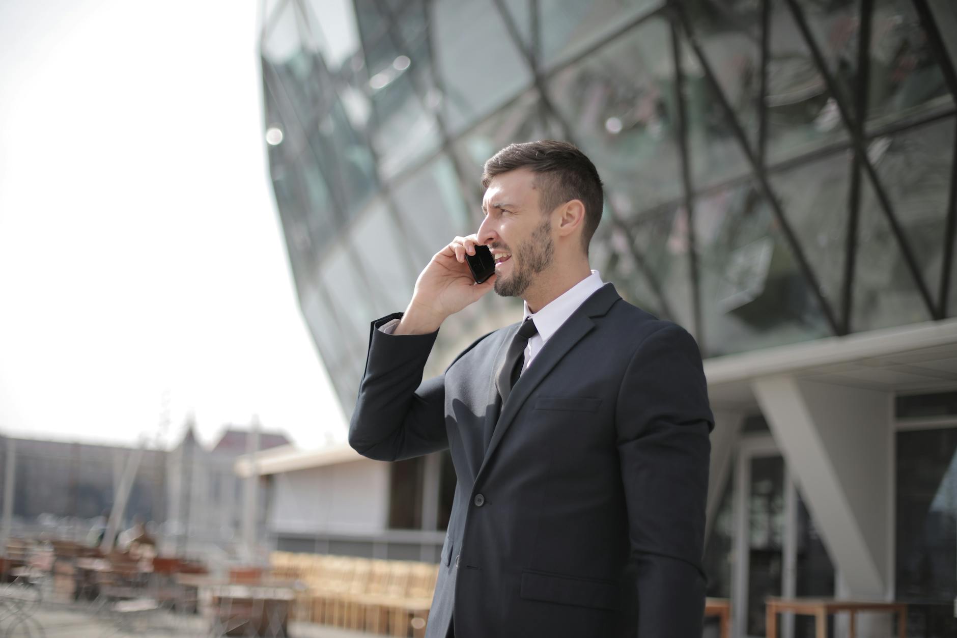 How to Stop Losing Customers When You Miss Their Call