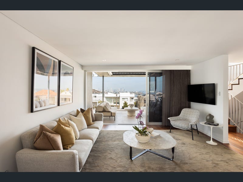 Pre-sale property preparation living room in Sydney