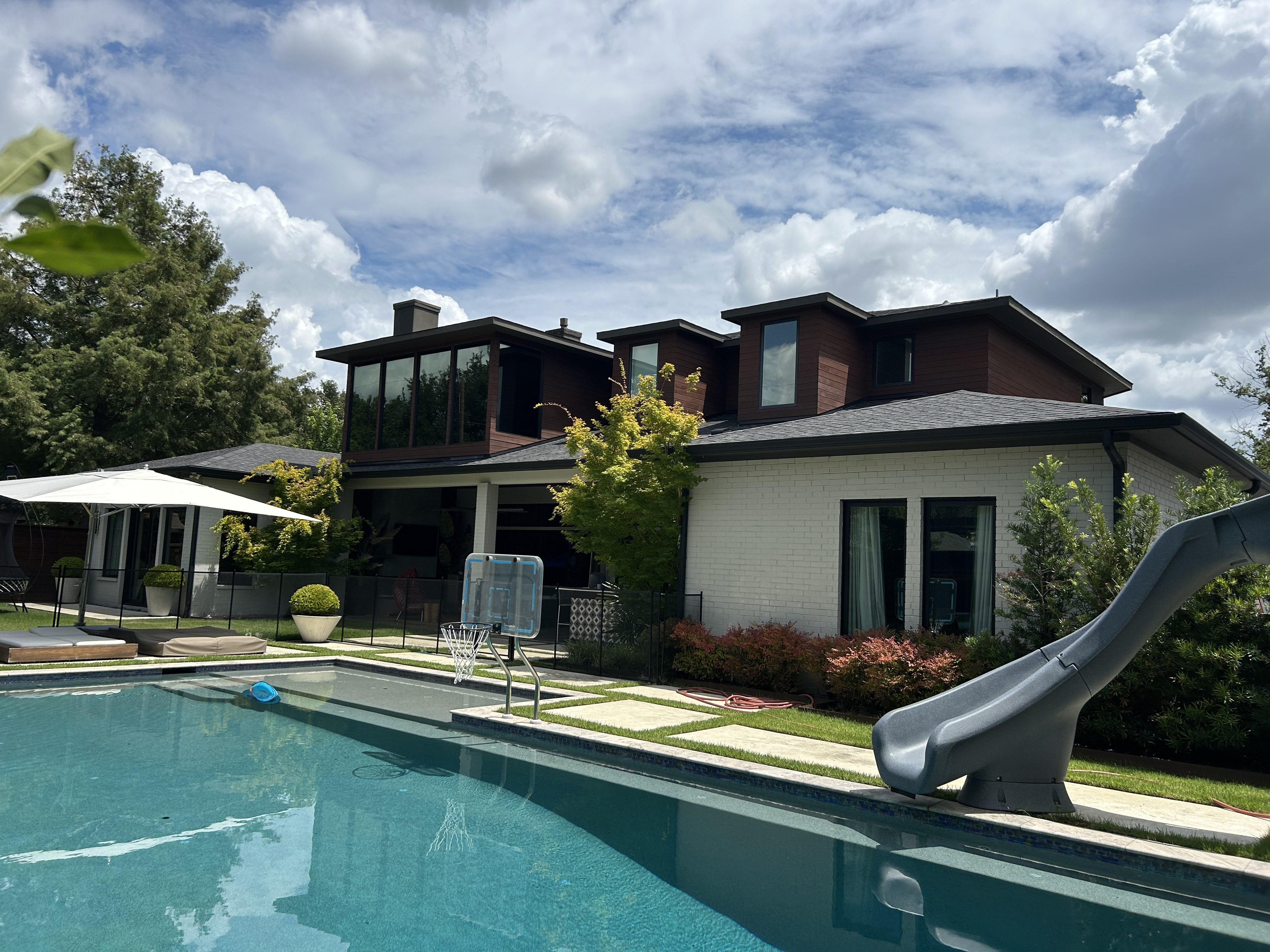 Completed exterior cleaning work in the Dallas Fort Worth area
