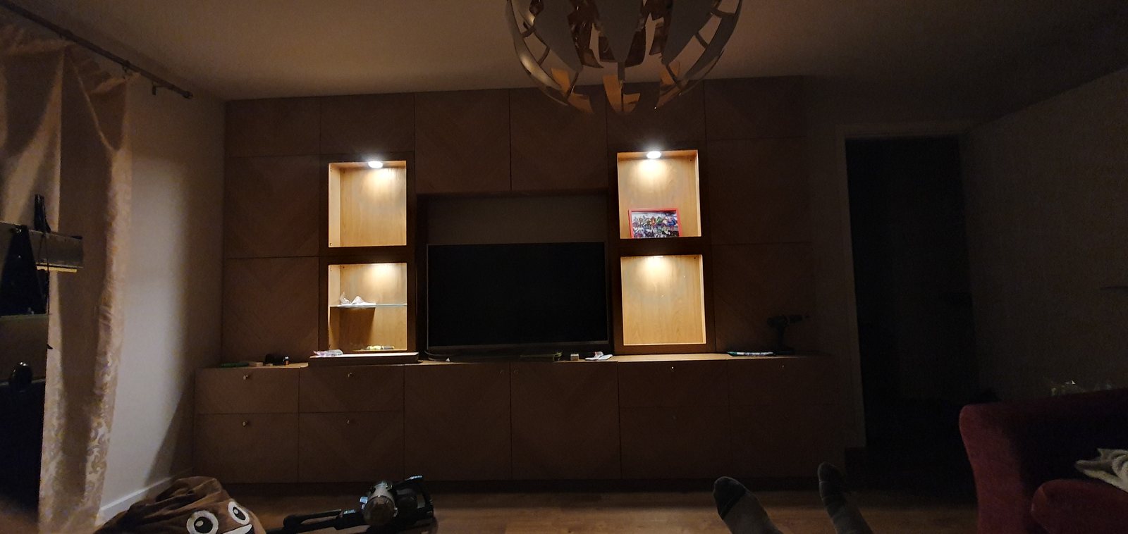 Media wall with recessed alcove lighting