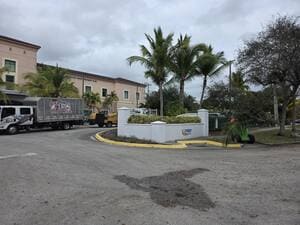 {{ custom_values.service_2 }} in {{custom_values.area_3})