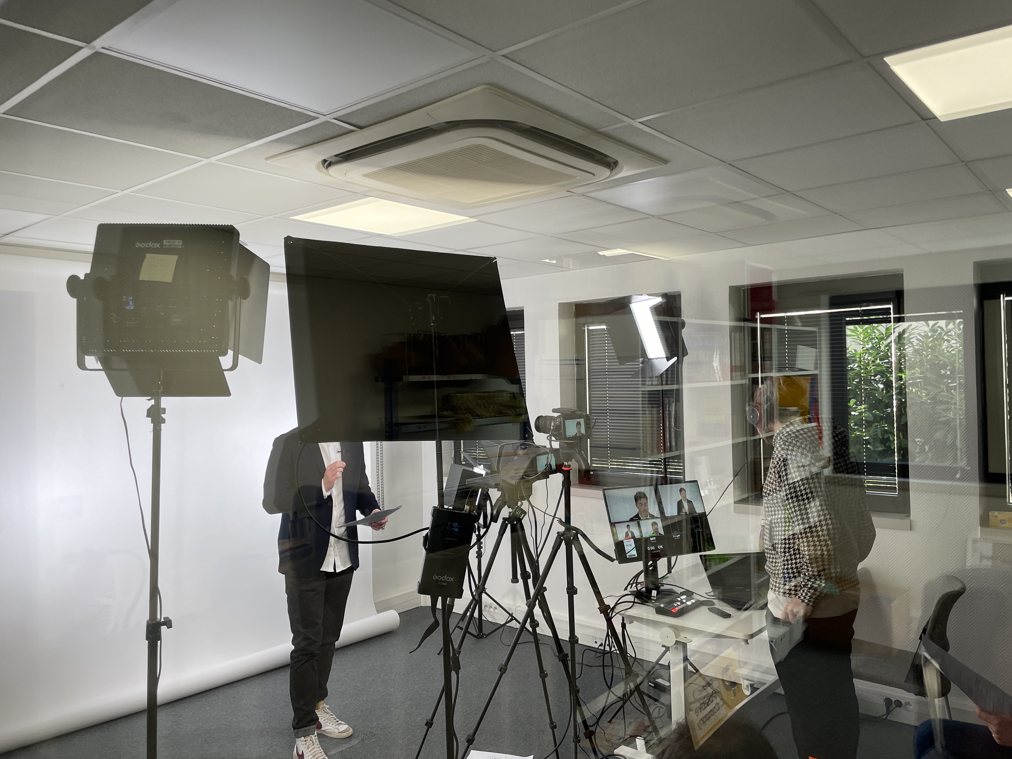 Photographie d'un tournage dans le studio vidéo de Kawalearn