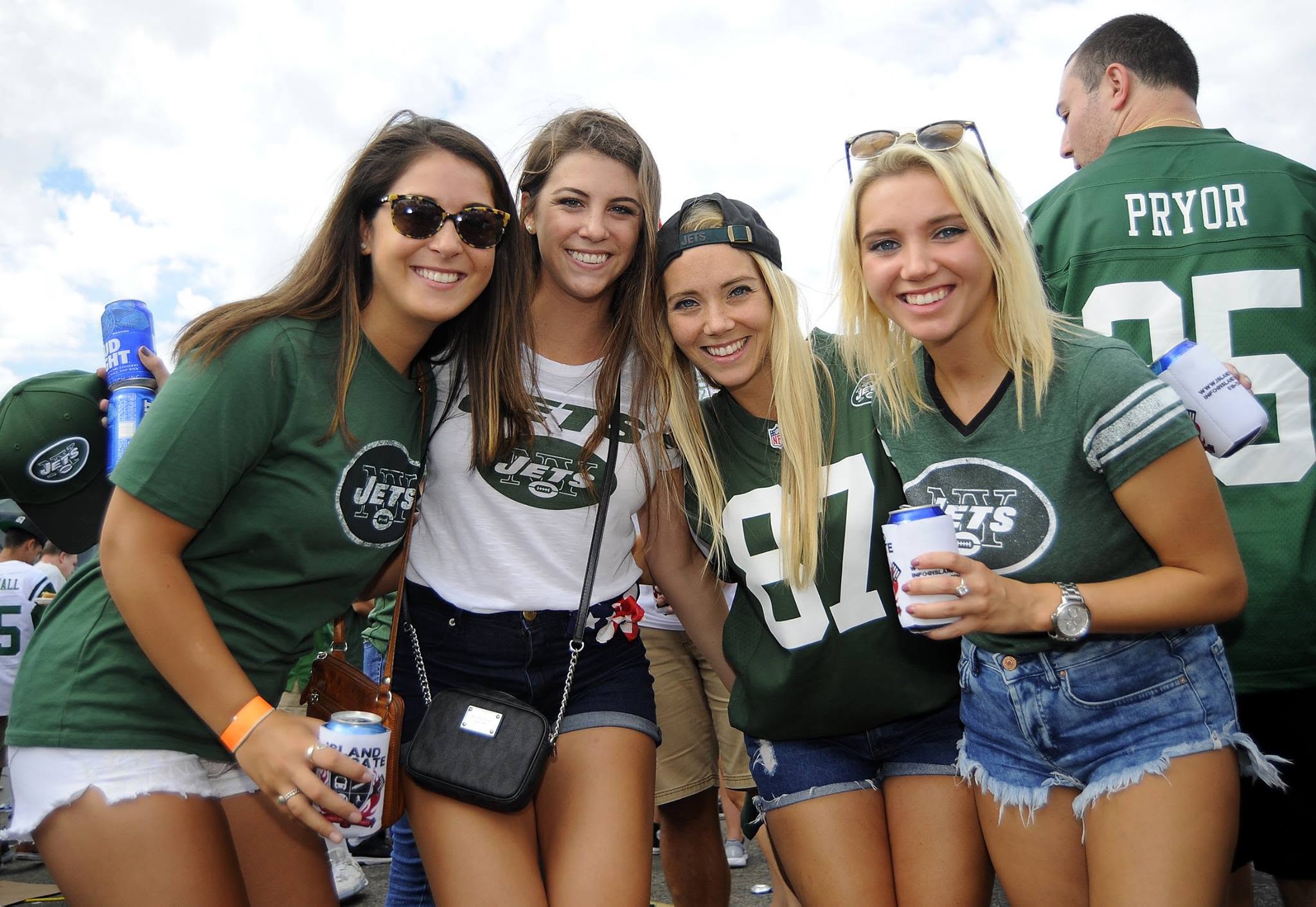 Island Tailgate experience photo 3