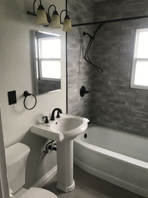 {{ custom_values.service_4 }} in {{custom_values.area_4})