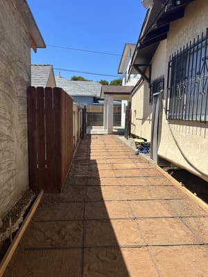 {{ custom_values.service_1 }} in {{custom_values.area_3})