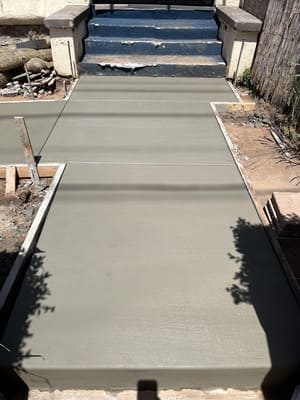 {{ custom_values.service_2 }} in {{custom_values.area_4})