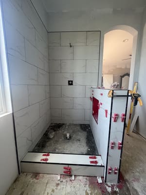 {{ custom_values.service_4 }} in {{custom_values.area_4})