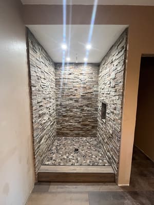 {{ custom_values.service_4 }} in {{custom_values.area_4})