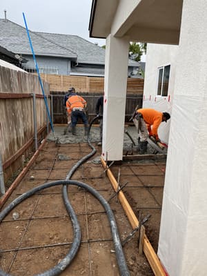 {{ custom_values.service_2 }} in {{custom_values.area_3})