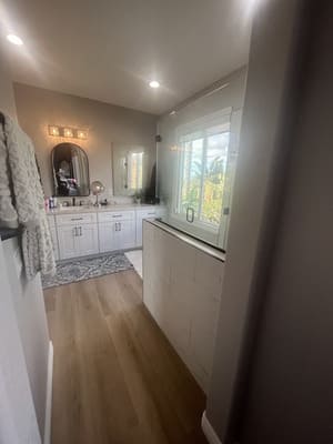 {{ custom_values.service_4 }} in {{custom_values.area_4})