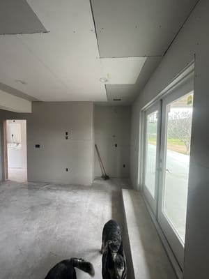 {{ custom_values.service_4 }} in {{custom_values.area_4})