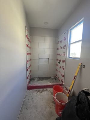 {{ custom_values.service_4 }} in {{custom_values.area_4})