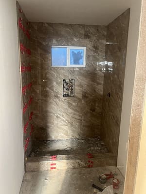 {{ custom_values.service_4 }} in {{custom_values.area_4})