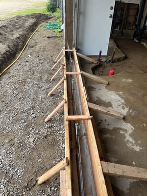 {{ custom_values.service_3 }} in {{custom_values.area_3})