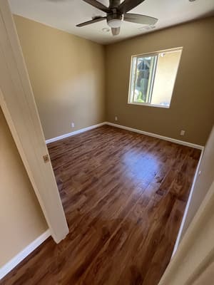 {{ custom_values.service_4 }} in {{custom_values.area_4})