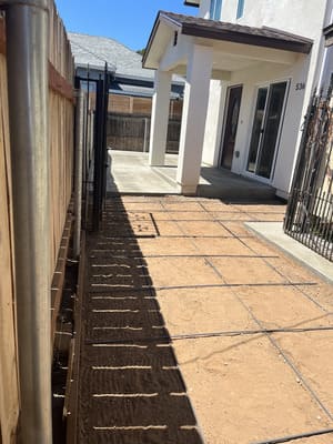 {{ custom_values.service_4 }} in {{custom_values.area_2})