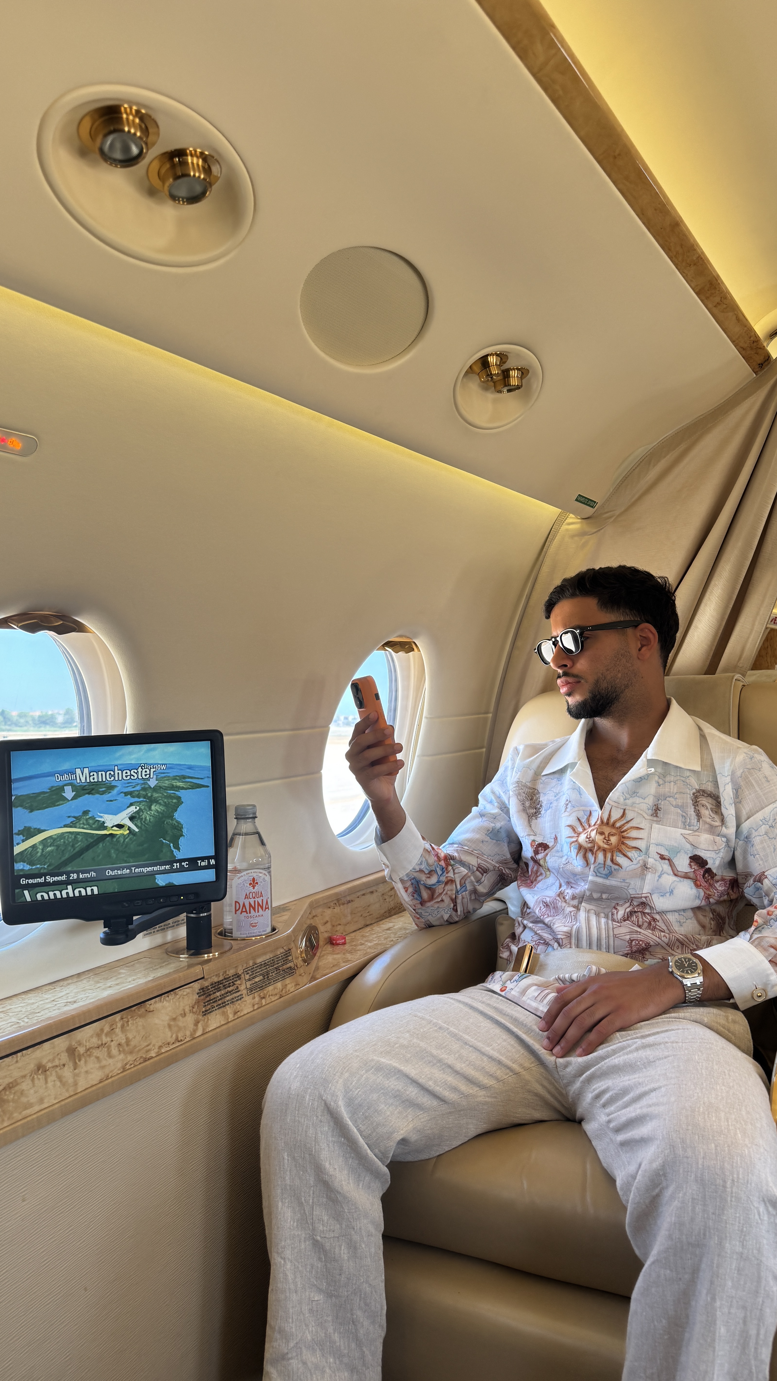 Mo as a seven-figure e-commerce brand owner