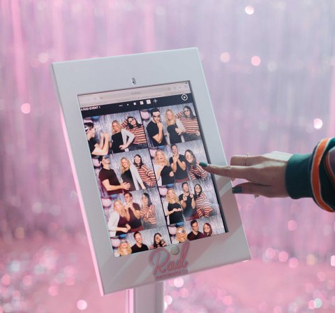 Social Sharing Station