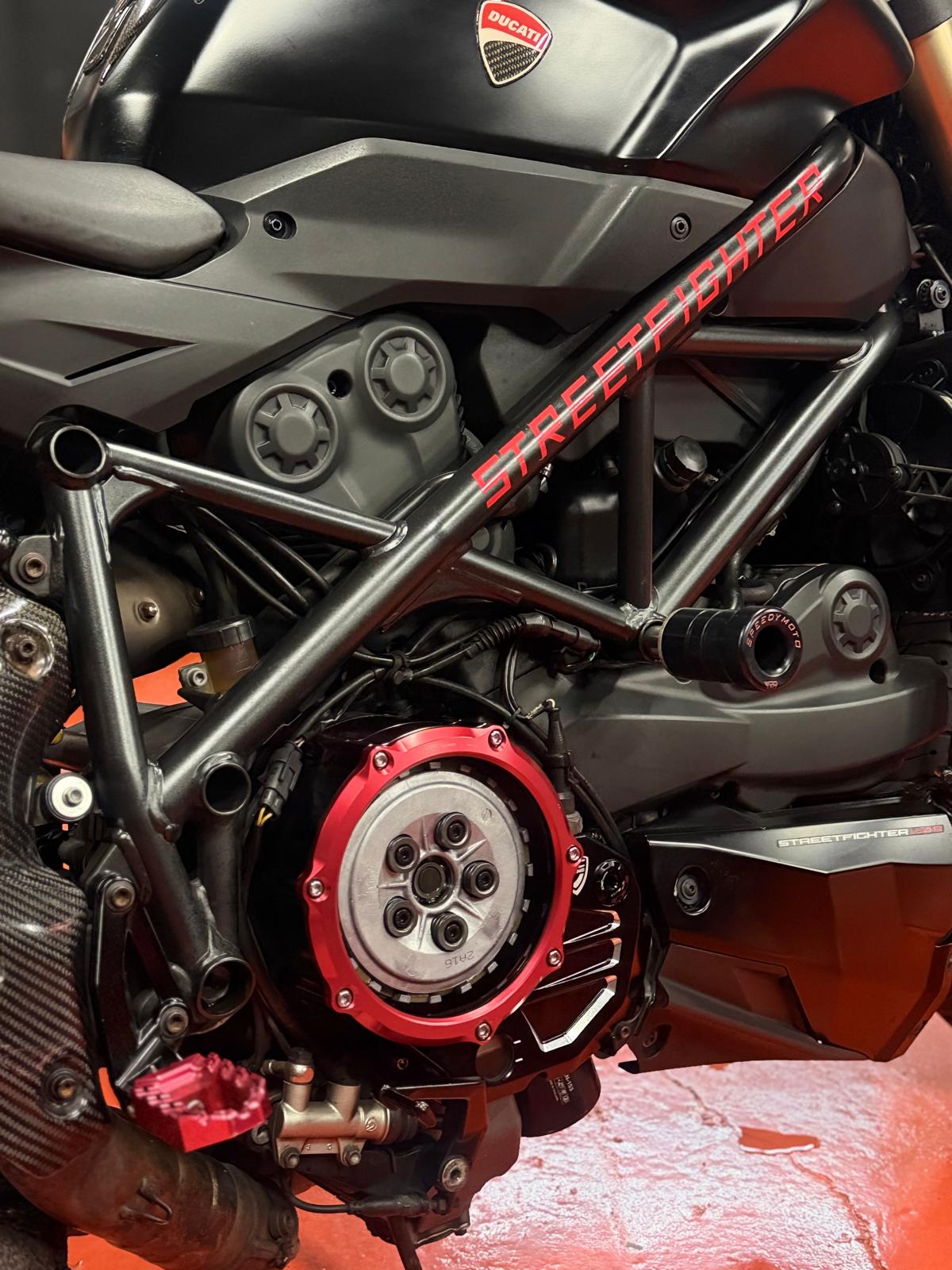 Ducati Streetfighter 848 - Image 5