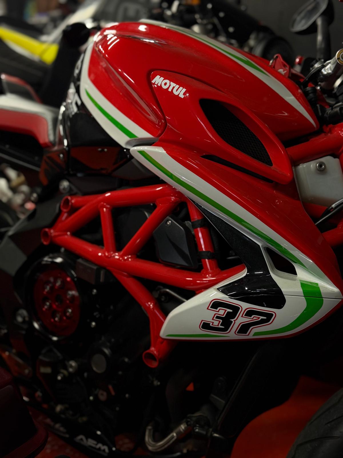MV Agusta Brutale 800 RC - Image 3