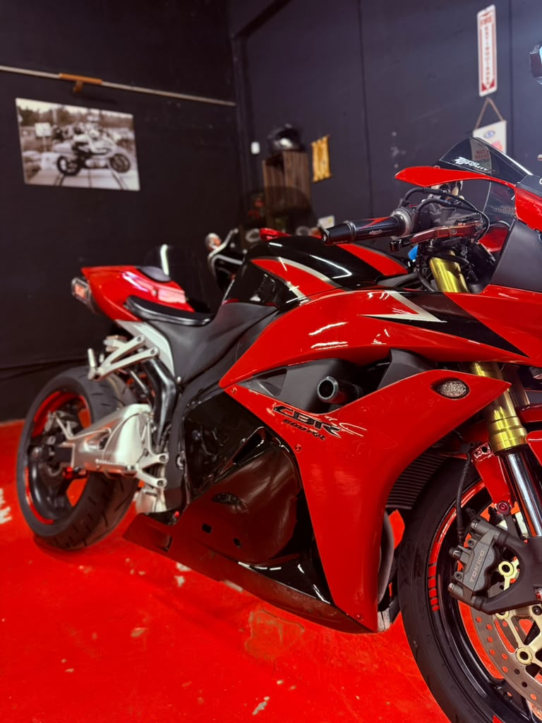 2012 Honda CBR 600RR - Image 8