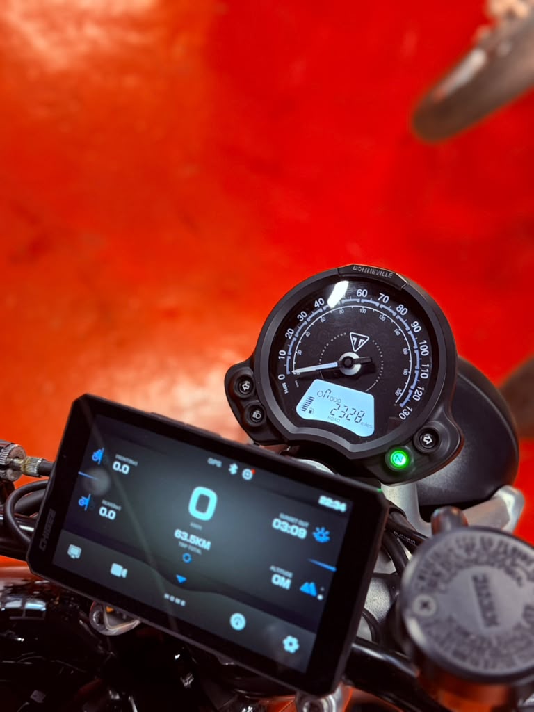 2019 Triumph Street Twin - Image 2