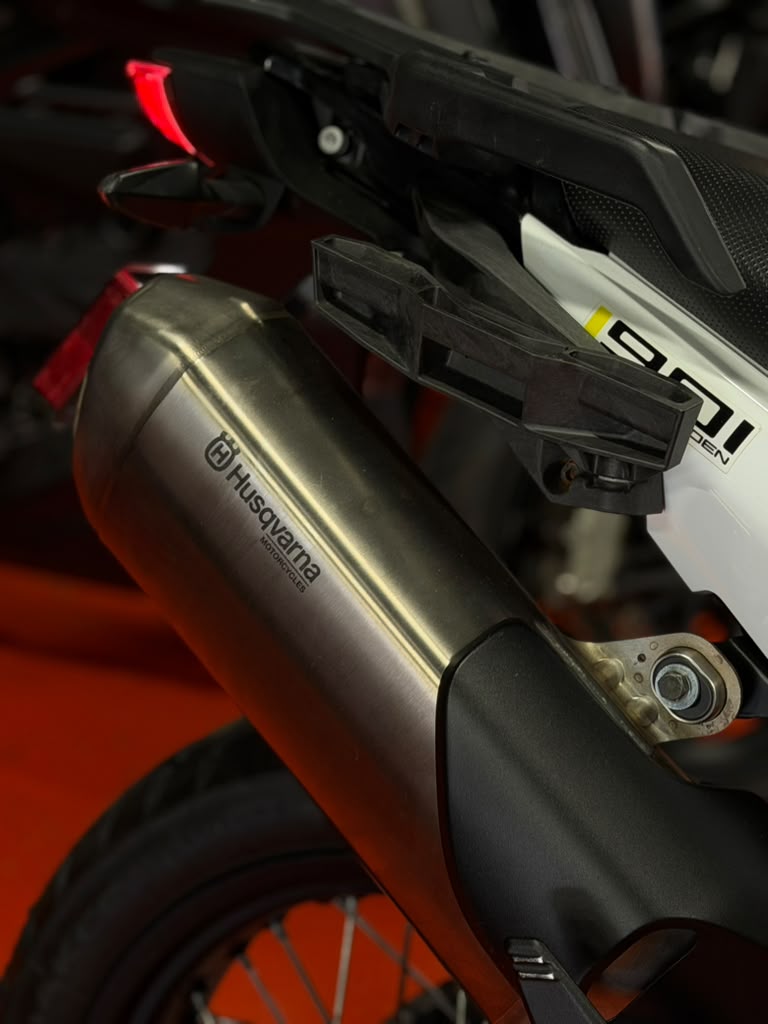 2023 Husqvarna Norden 901 - Image 5