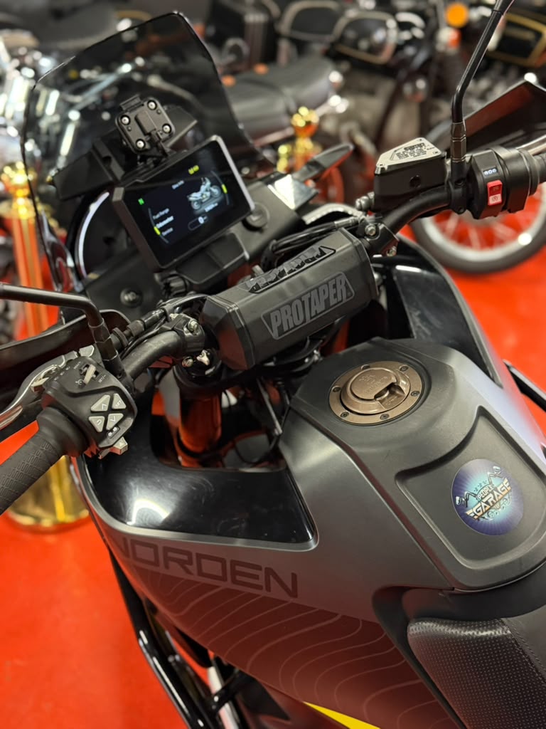 2023 Husqvarna Norden 901 - Image 9
