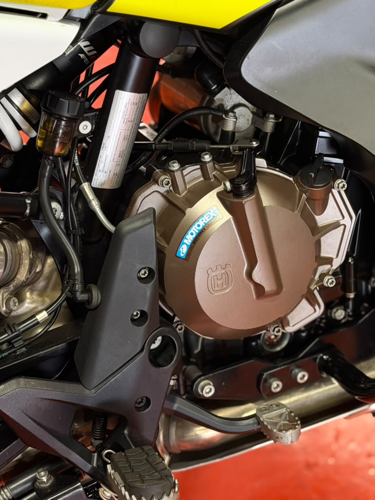 2023 Husqvarna Norden 901 - Image 4