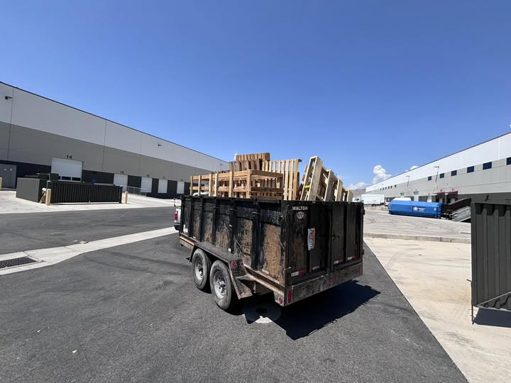 801200DUMP commercial pallet cleanup