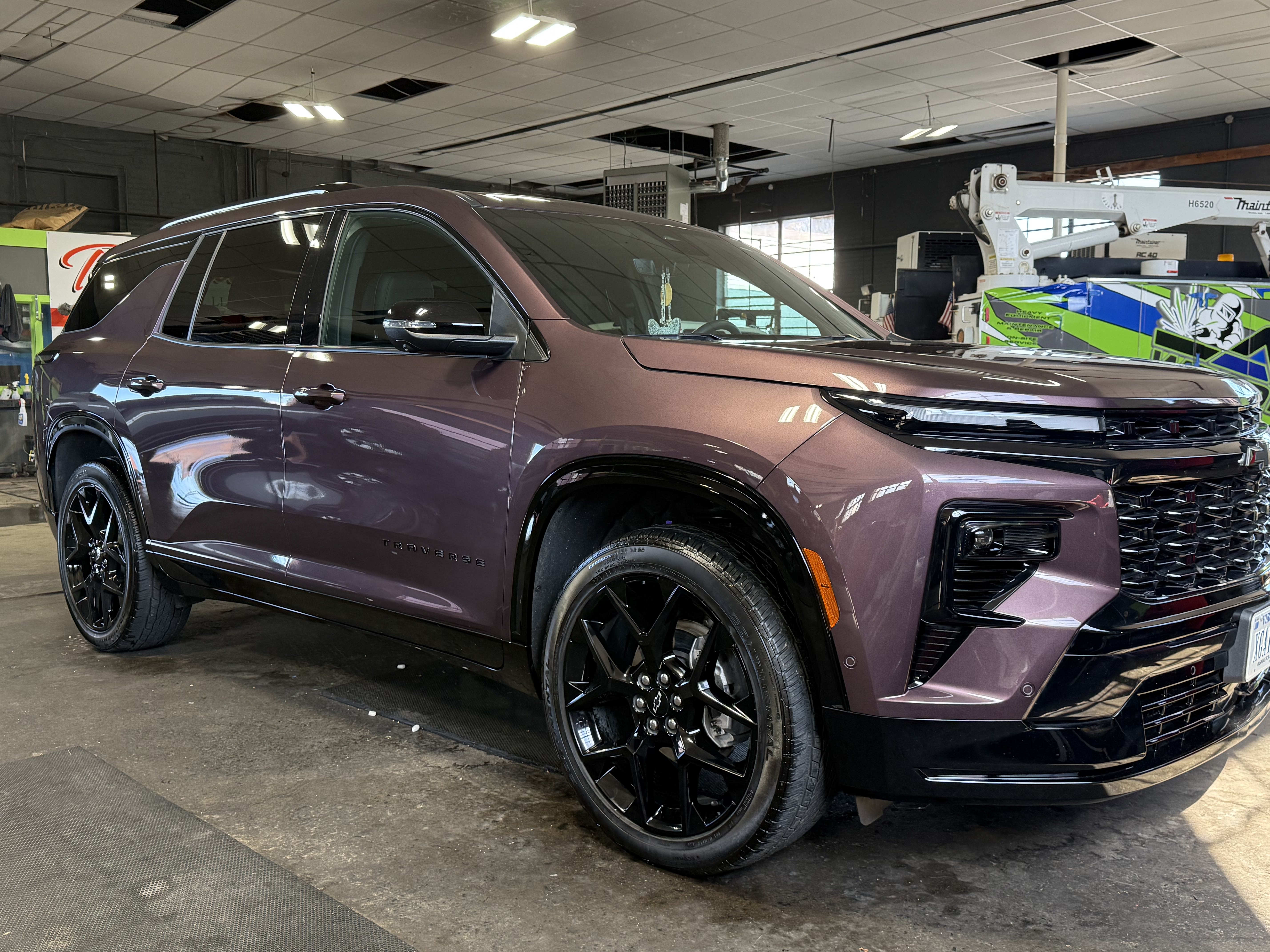 {{ custom_values.service_1 }} in {{custom_values.biz_area_1})