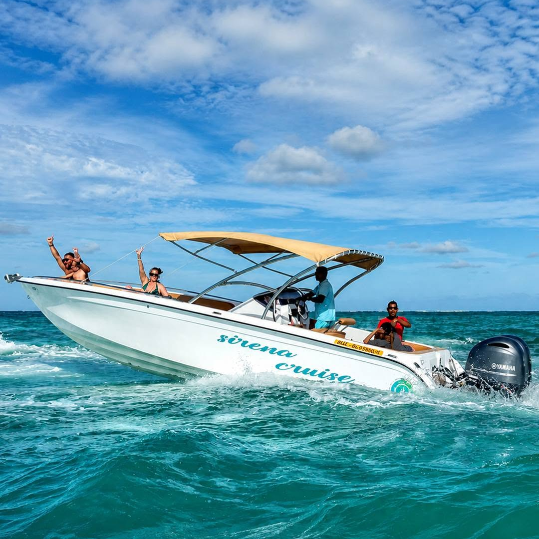 Île aux Cerfs speedboat excursion in Mauritius