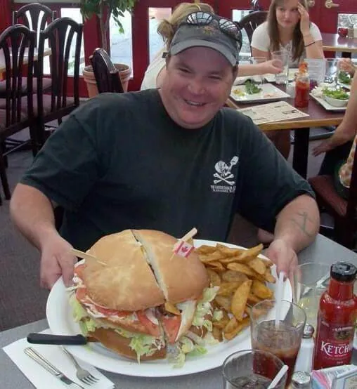 Guest with the K2 Mountain Burger challenge