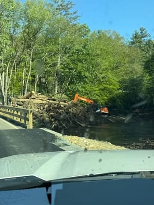 {{ custom_values.service_1 }} in {{custom_values.area_4})