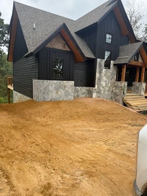 {{ custom_values.service_4 }} in {{custom_values.area_7})