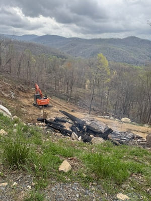 {{ custom_values.service_3 }} in {{custom_values.area_3})