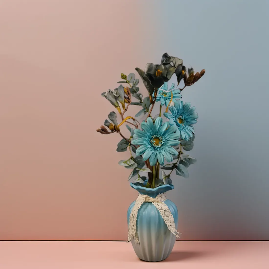 Melinda Decor vase with flowers