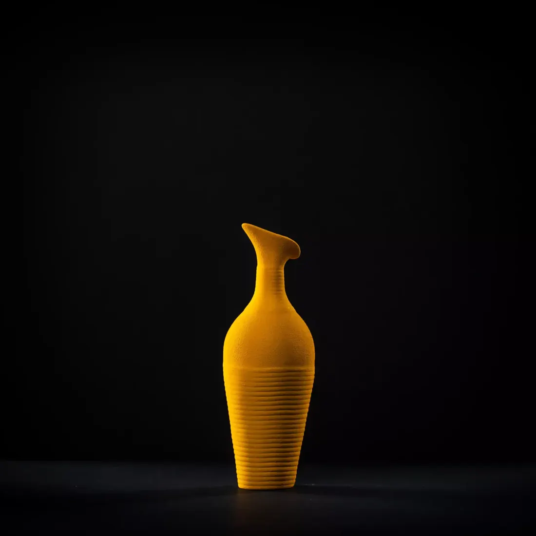 Minerva – porcelain vase