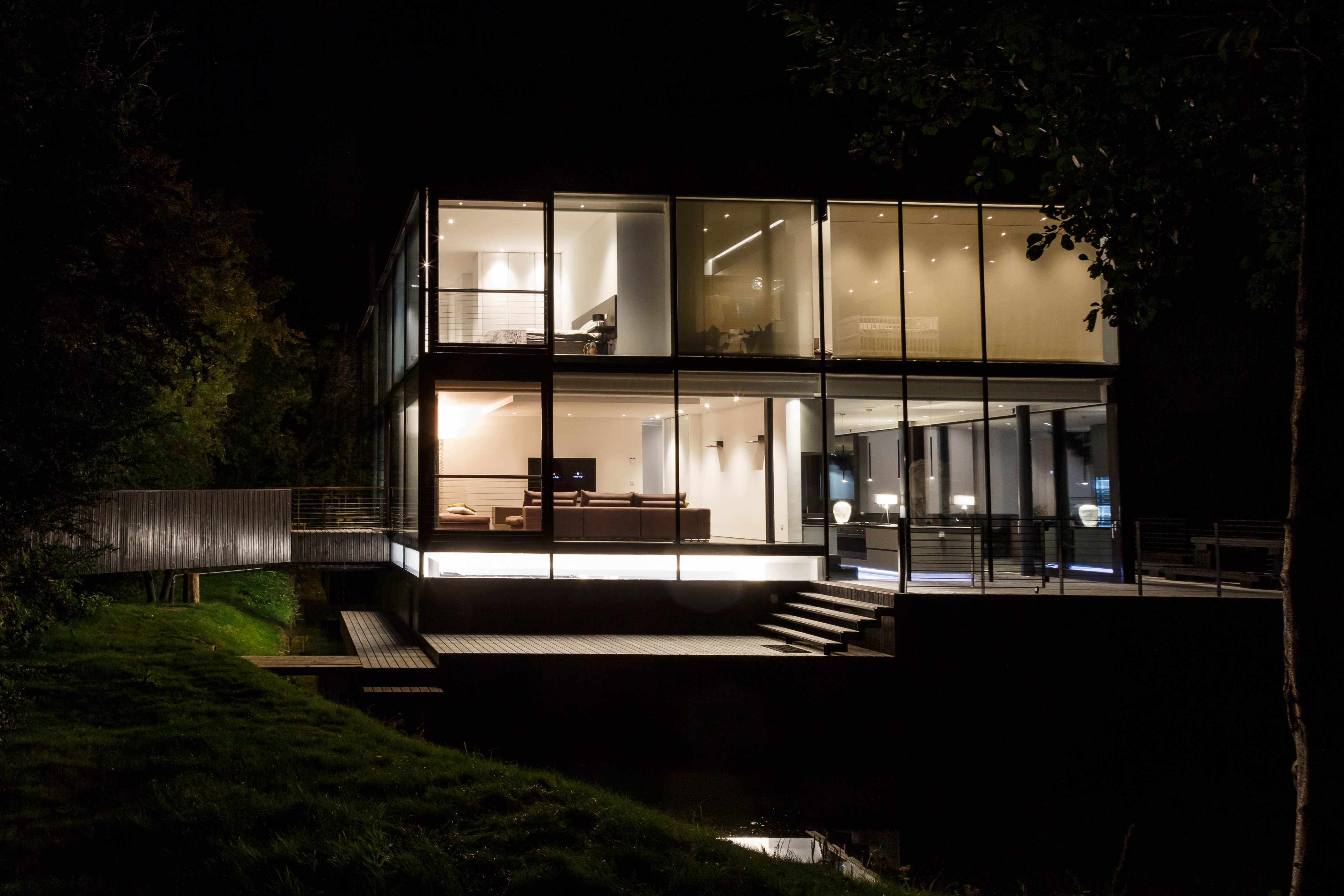 The Glass House by the Lake - exterior view, Cotswolds luxury villa designed by Mecanoo