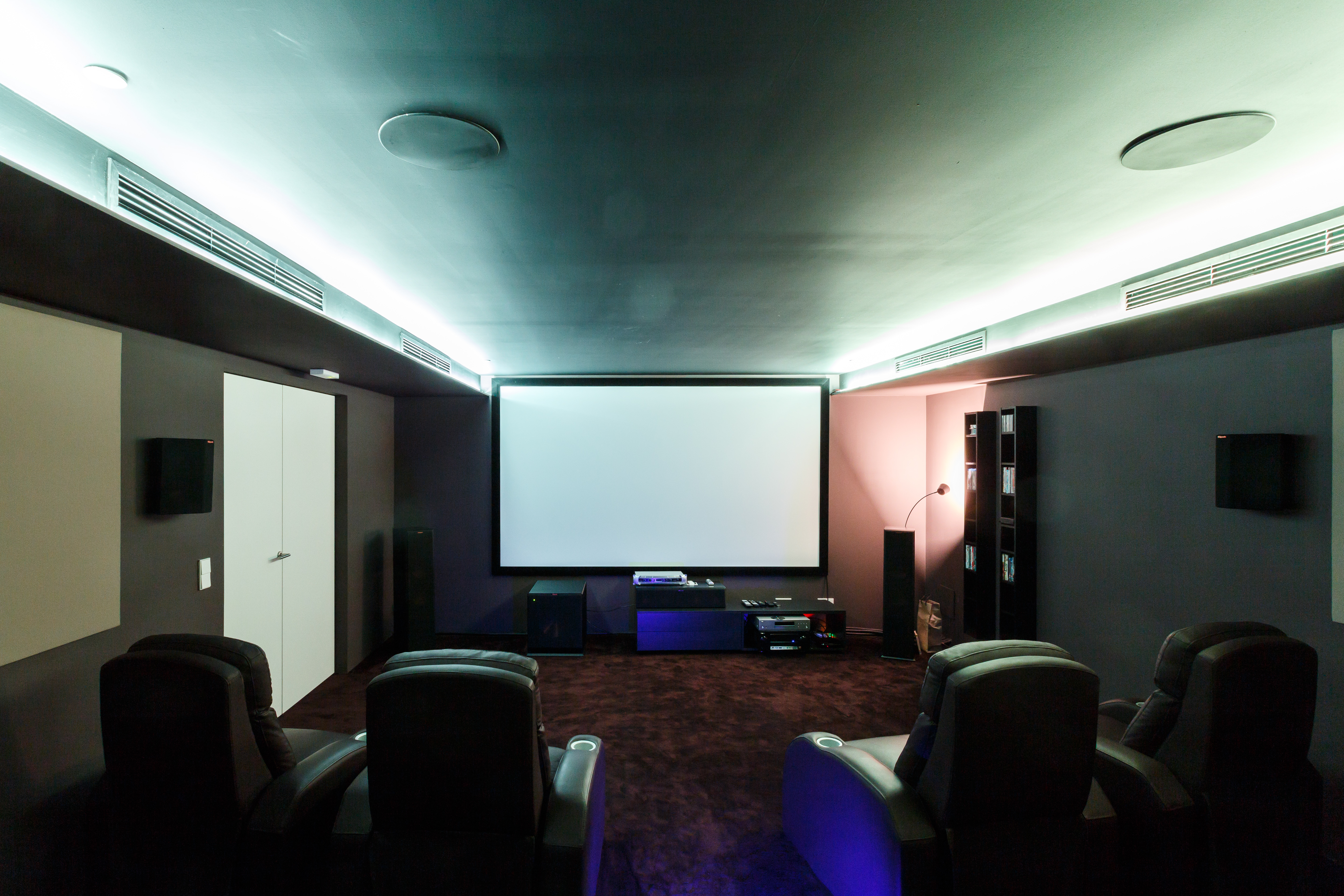 9-seat private cinema - The Glass House Cotswolds luxury villa