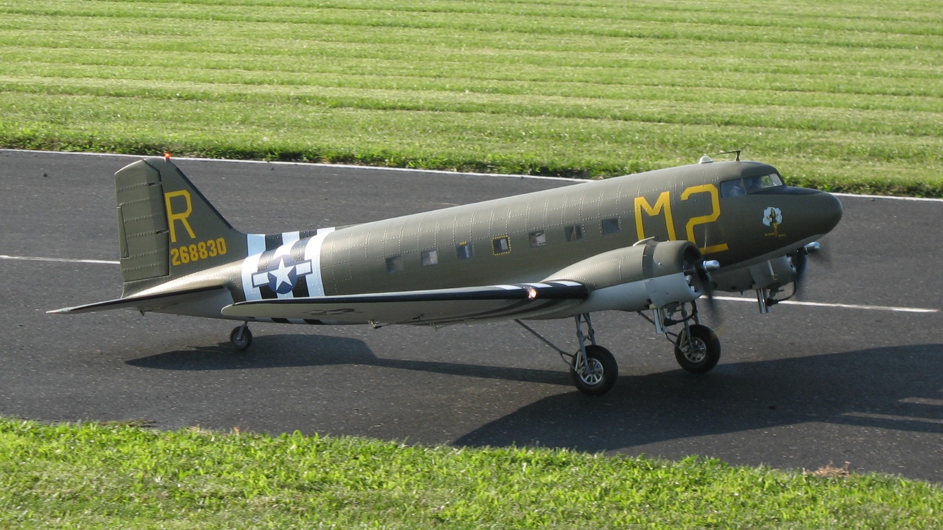 140-inch Nick Ziroli giant-scale Douglas DC-3 C-47 Skytrain twin-engine RC transport