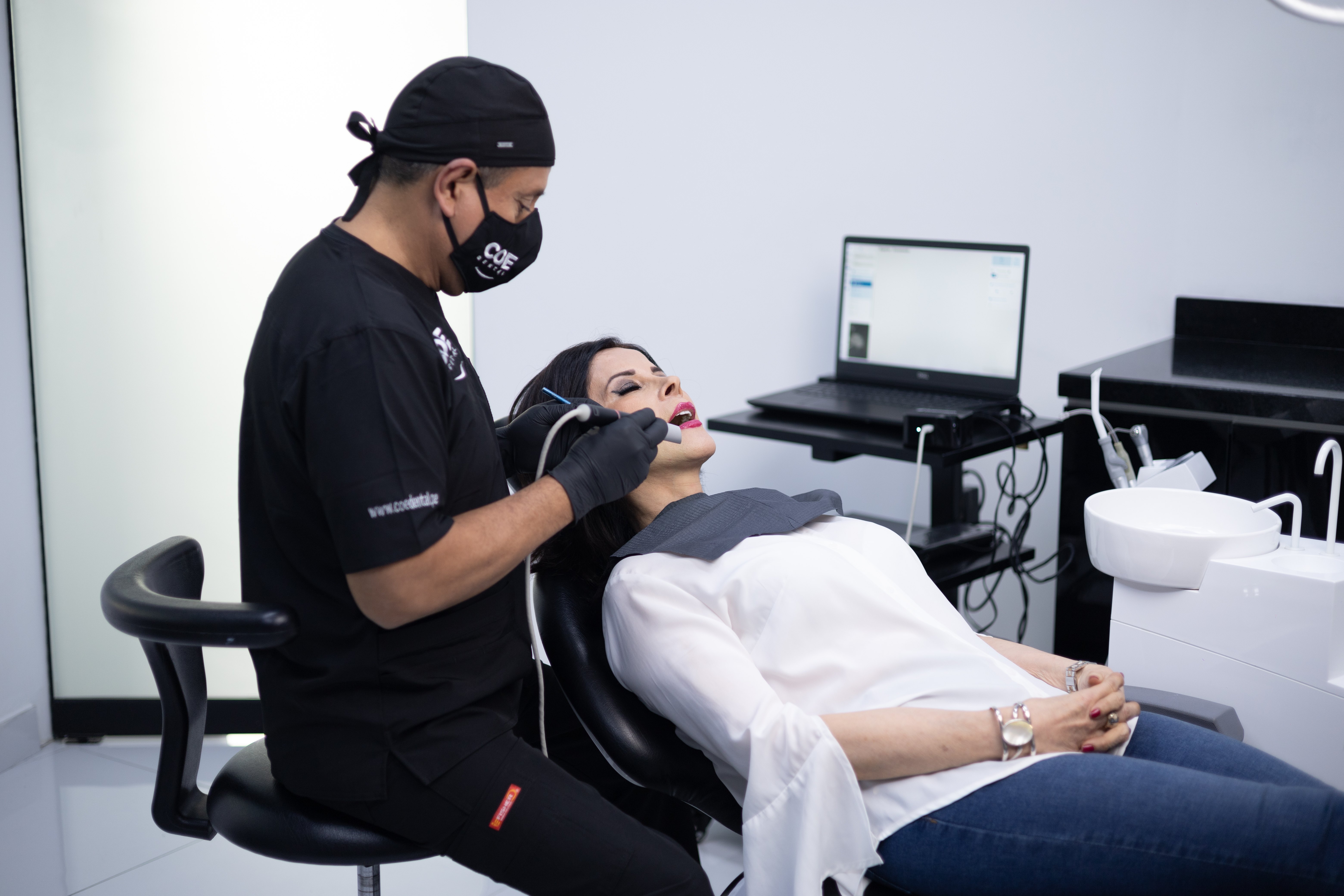 Tecnología propia y escáner intraoral en COE Dental