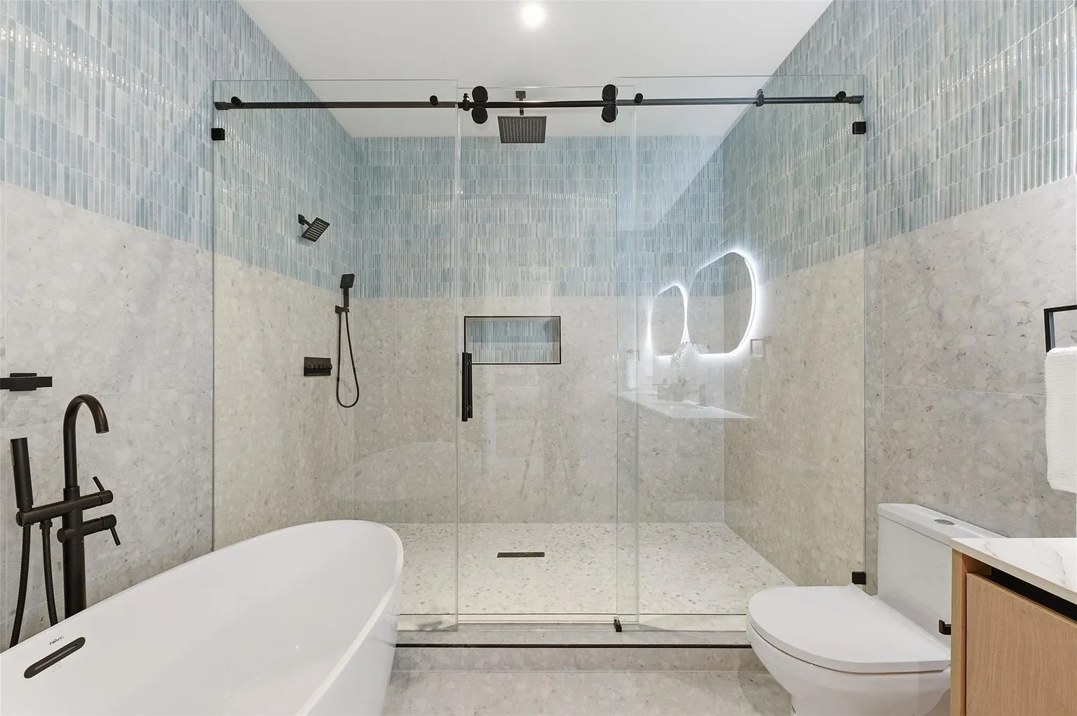Walk-in Wet Room and Premium Tile