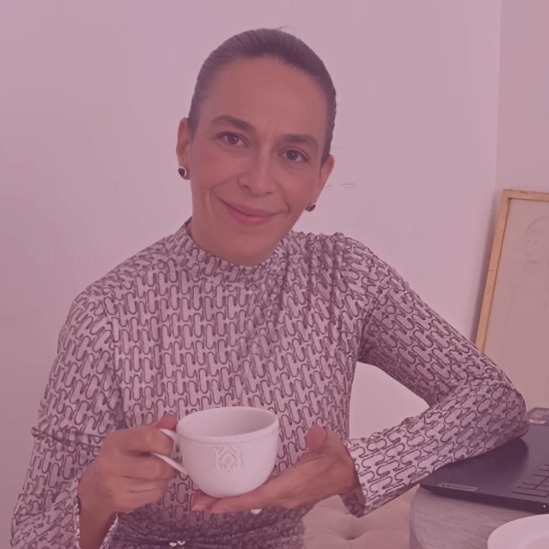 Alejandra · 52 años
